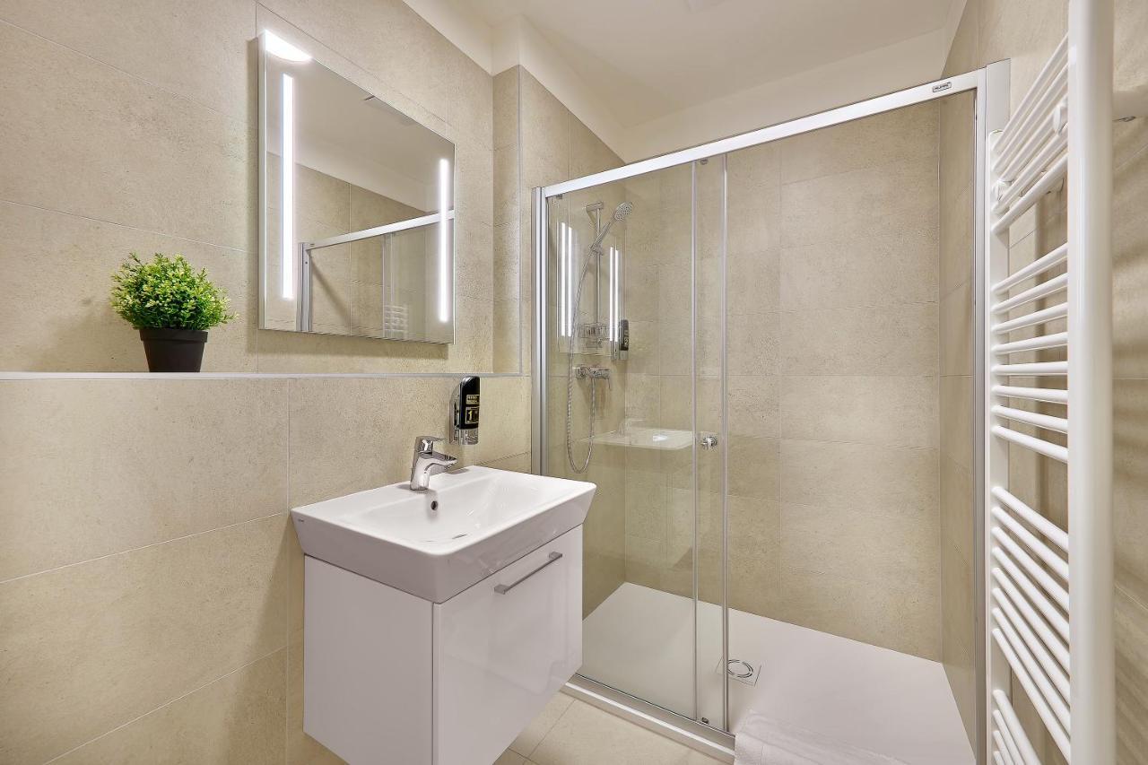 Downtown Suites Rubesova 프라하 외부 사진