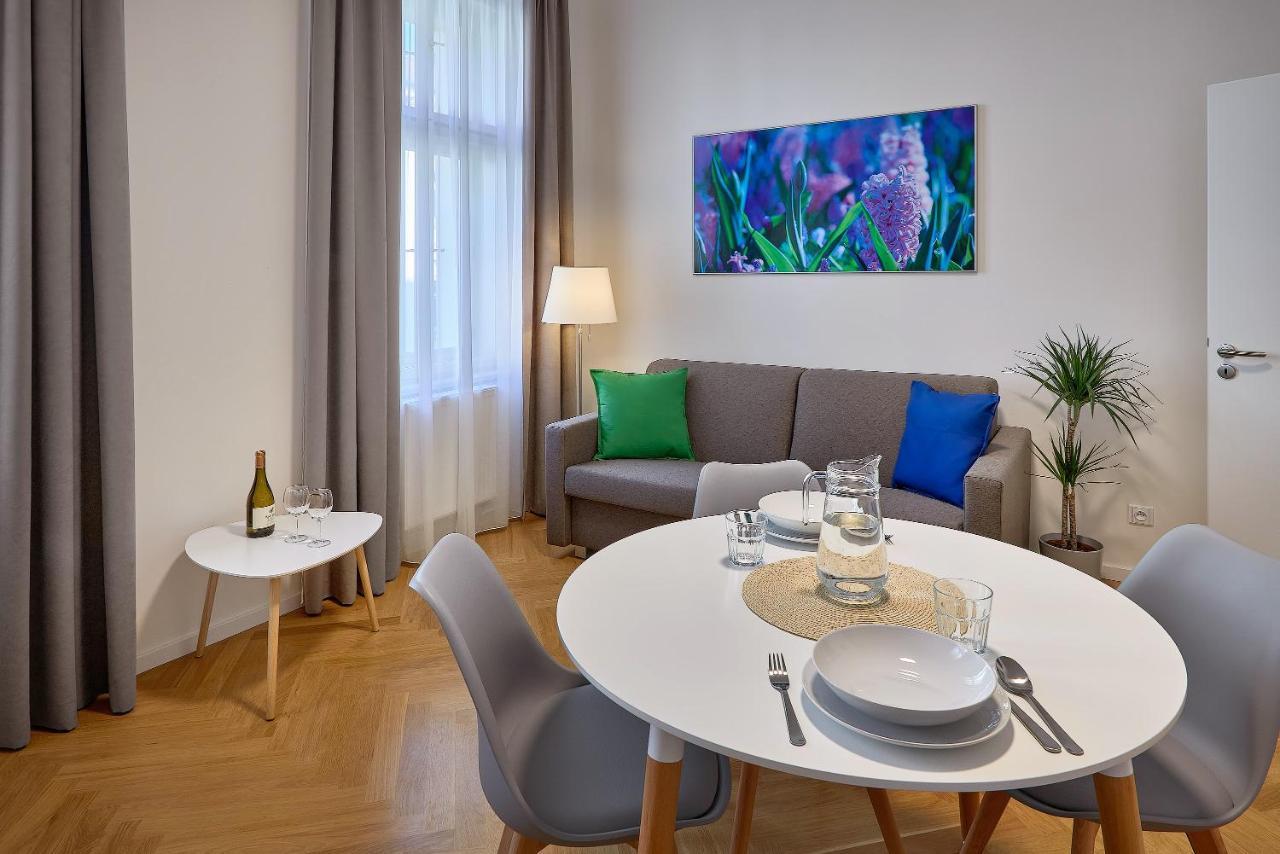 Downtown Suites Rubesova 프라하 외부 사진