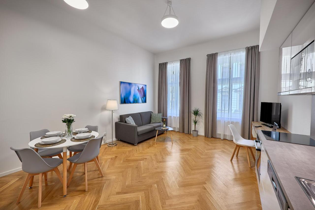 Downtown Suites Rubesova 프라하 외부 사진