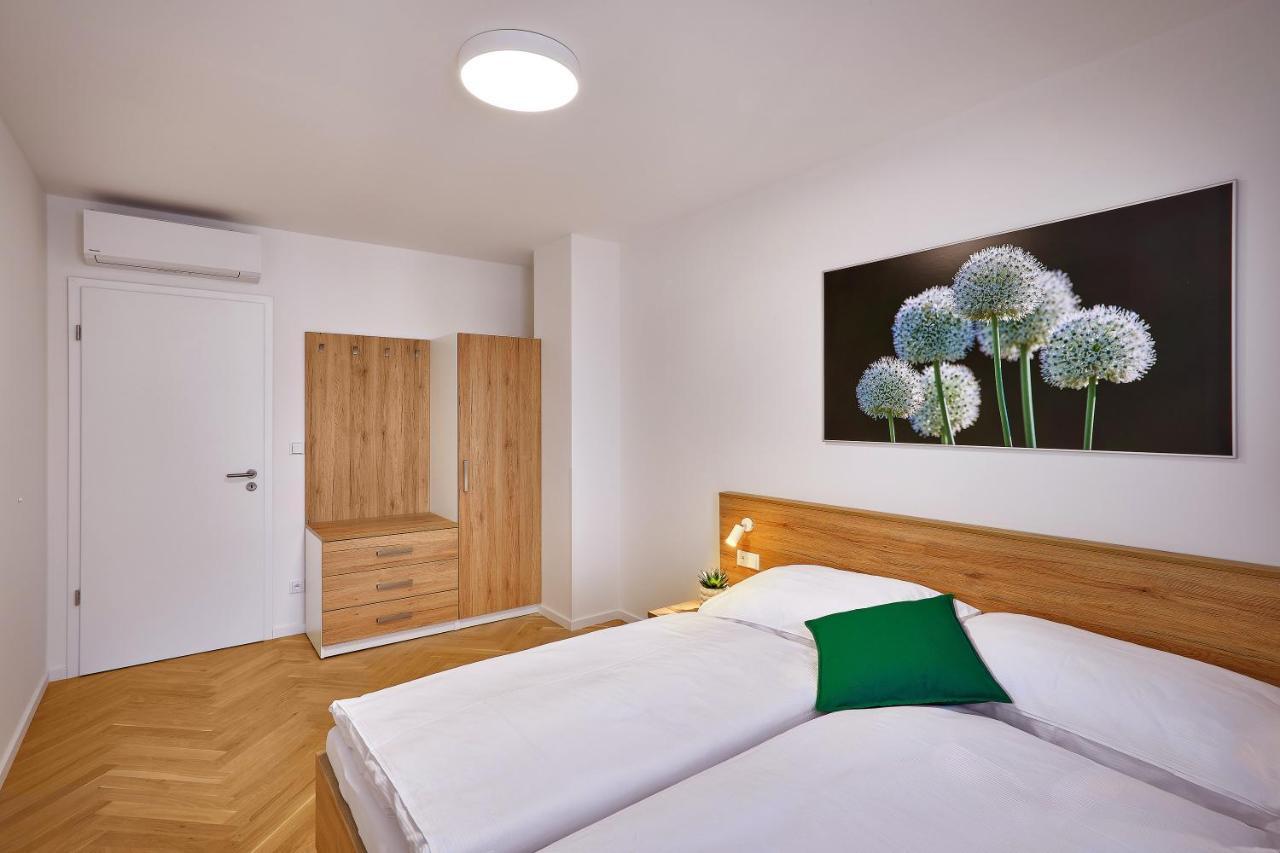 Downtown Suites Rubesova 프라하 외부 사진