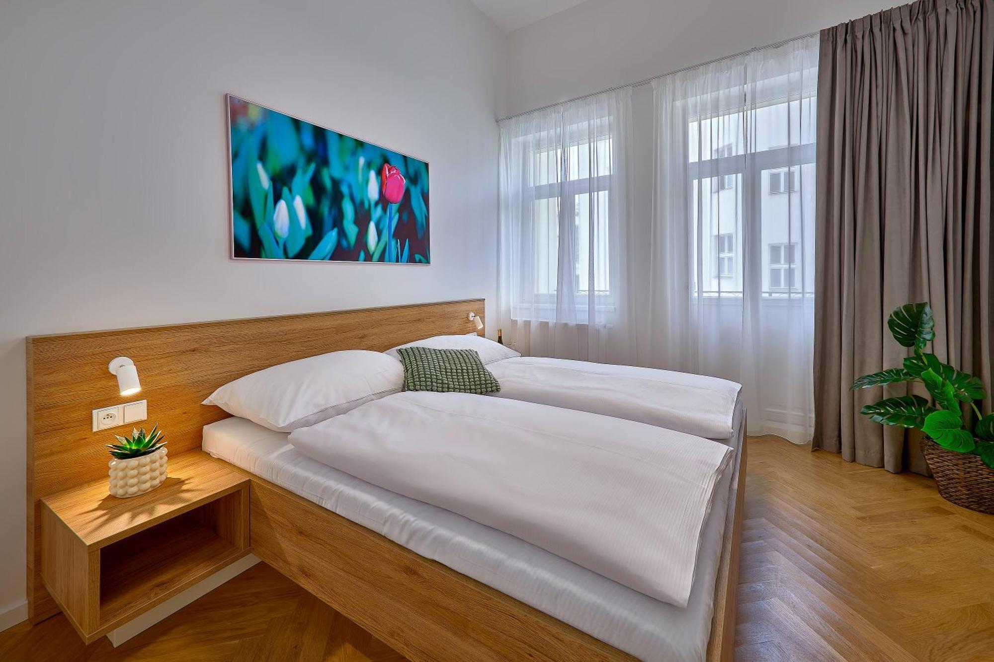 Downtown Suites Rubesova 프라하 외부 사진